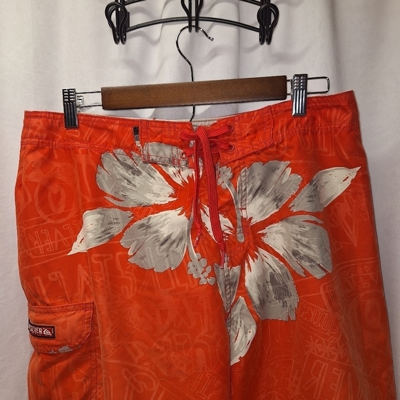 Quicksilver mens swimming trunks size 32 - Picture 3 of 5